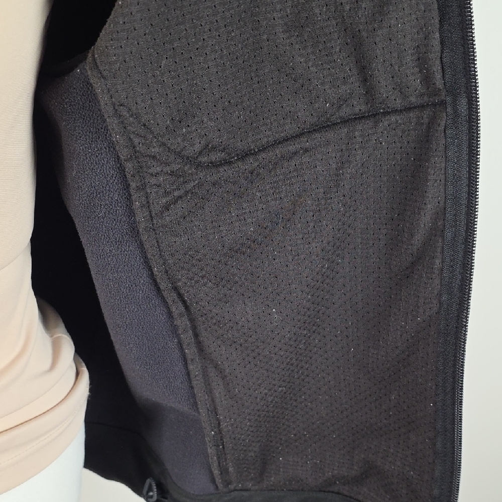The North Face Black Softshell Jacket – Men’s S/P - Picture 7 of 10